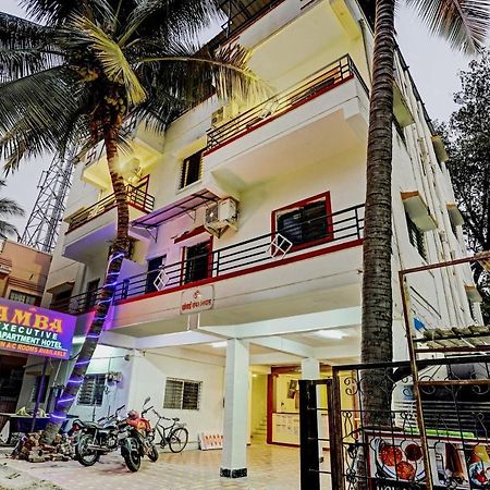 Amba Executive An Apartment Hotel Mundhva Buitenkant foto